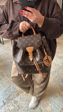 Lade das Bild in den Galerie-Viewer, LOUIS VUITTON MONTSOURIS PM
