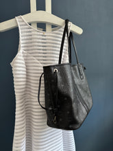 Lade das Bild in den Galerie-Viewer, MCM LIZ SHOPPER MEDIUM
