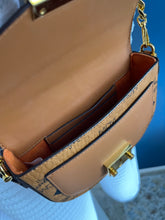 Lade das Bild in den Galerie-Viewer, MCM PATRICIA MINI BAG
