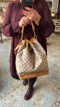 Lade das Bild in den Galerie-Viewer, LOUIS VUITTON NOÉ GRANDE

