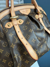 Lade das Bild in den Galerie-Viewer, LOUIS VUITTON TIVOLI
