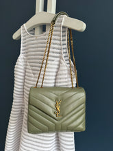Lade das Bild in den Galerie-Viewer, YSL LOULOU SMALL
