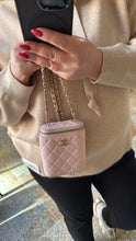 Lade das Bild in den Galerie-Viewer, CHANEL VANITY
