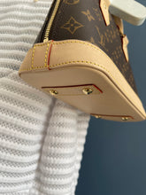 Lade das Bild in den Galerie-Viewer, LOUIS VUITTON ALMA BB
