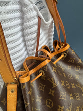 Lade das Bild in den Galerie-Viewer, LOUIS VUITTON NOÉ GRANDE
