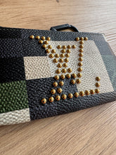 Lade das Bild in den Galerie-Viewer, LOUIS VUITTON POCHETTE CLÉS
