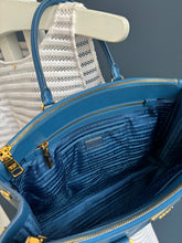 Lade das Bild in den Galerie-Viewer, PRADA GALLERIA
