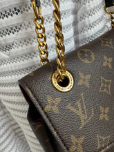 Lade das Bild in den Galerie-Viewer, LOUIS VUITTON PASSY
