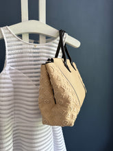 Lade das Bild in den Galerie-Viewer, LOUIS VUITTON W TOTE
