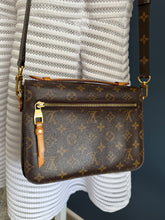 Lade das Bild in den Galerie-Viewer, LOUIS VUITTON MÉTIS
