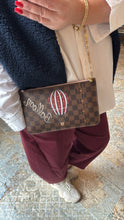 Lade das Bild in den Galerie-Viewer, LOUIS VUITTON CLUTCH
