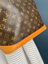 Lade das Bild in den Galerie-Viewer, LOUIS VUITTON LOCKIT
