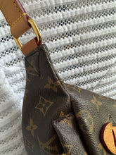Lade das Bild in den Galerie-Viewer, LOUIS VUITTON BUMBAG
