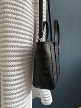 Lade das Bild in den Galerie-Viewer, MCM TONI SHOPPER
