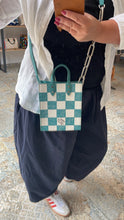 Lade das Bild in den Galerie-Viewer, LOUIS VUITTON SAC PLAT XS
