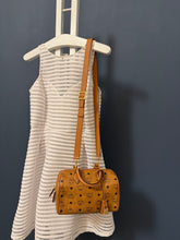 Lade das Bild in den Galerie-Viewer, MCM BOSTON BAG
