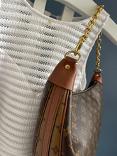 Lade das Bild in den Galerie-Viewer, LOUIS VUITTON LOOP HOBO
