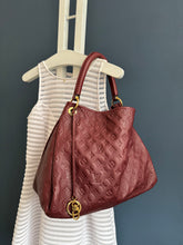 Lade das Bild in den Galerie-Viewer, LOUIS VUITTON ARTSY EMPREINTE
