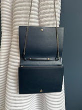Lade das Bild in den Galerie-Viewer, CÉLINE FRAME EVENING CLUTCH
