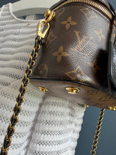 Lade das Bild in den Galerie-Viewer, LOUIS VUITTON VANITY
