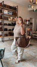 Lade das Bild in den Galerie-Viewer, LOUIS VUITTON NEVERFULL  MIT SCHULTERRIEMEN
