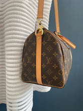 Lade das Bild in den Galerie-Viewer, LOUIS VUITTON SPEEDY 30
