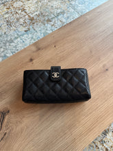 Lade das Bild in den Galerie-Viewer, CHANEL CASE

