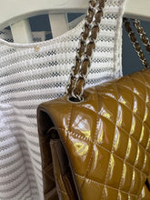 Lade das Bild in den Galerie-Viewer, CHANEL MAXI DOUBLE FLAP
