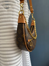Lade das Bild in den Galerie-Viewer, LOUIS VUITTON LOOP
