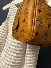 Lade das Bild in den Galerie-Viewer, MCM BOSTON BAG
