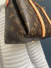 Lade das Bild in den Galerie-Viewer, LOUIS VUITTON SOUFFLOT BB
