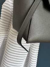 Lade das Bild in den Galerie-Viewer, CÉLINE BELT MEDIUM
