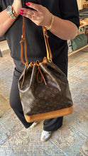 Lade das Bild in den Galerie-Viewer, LOUIS VUITTON NOÉ GRANDE
