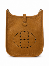 Lade das Bild in den Galerie-Viewer, HERMÈS EVELYNE 16
