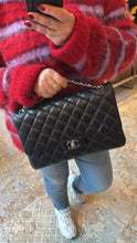 Lade das Bild in den Galerie-Viewer, CHANEL DOUBLE FLAP JUMBO
