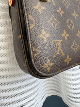 Lade das Bild in den Galerie-Viewer, LOUIS VUITTON MÉTIS
