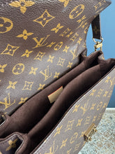 Lade das Bild in den Galerie-Viewer, LOUIS VUITTON MÉTIS
