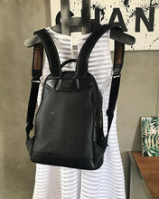 Lade das Bild in den Galerie-Viewer, MCM DUKE TANTRIS BACKPACK
